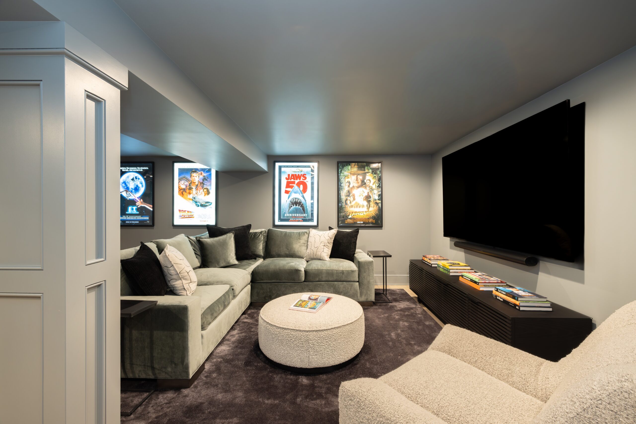 Green Sectional Movie Room Design